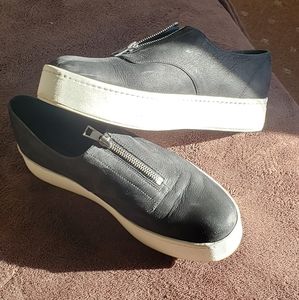 Vince Warner Zipper Platforms